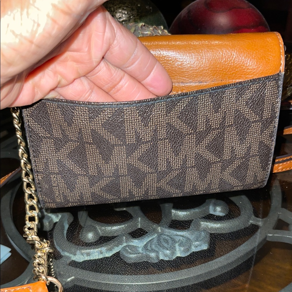 Michael Kors Brown Monogram Crossbody Bag - Picture 3 of 6